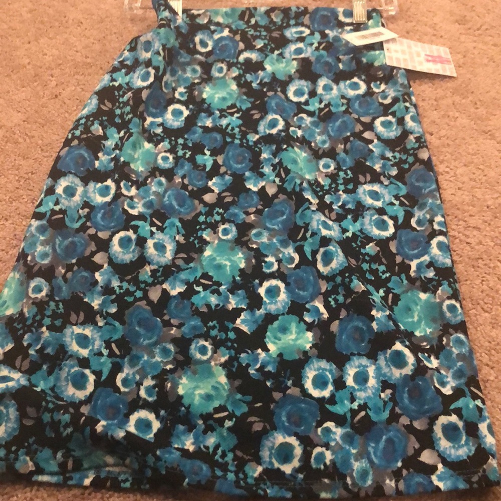 LuLaRoe Cassie